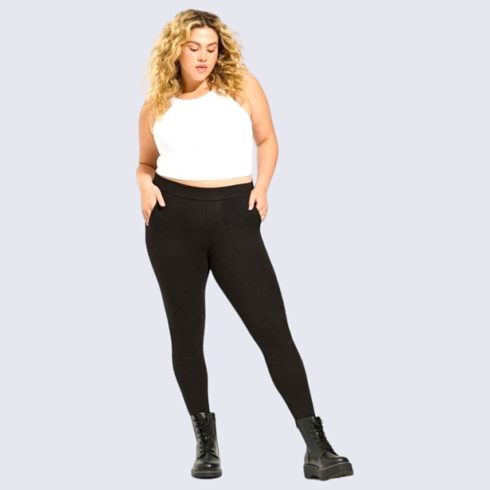 TORRID PlusโSize Full Length Black Signature Waist Stirrup Pocket Leggings - Picture 2 of 8